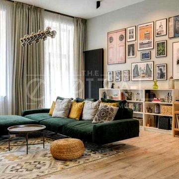 шикарна квартира з дизайнерським ремонтом у самому центрі столиці