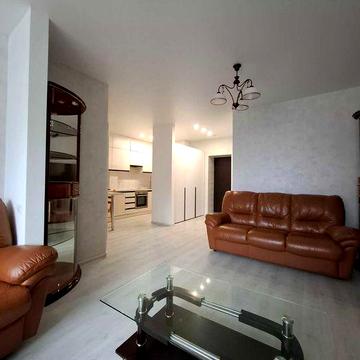 Здається чудова євродвушка біля Терміналу