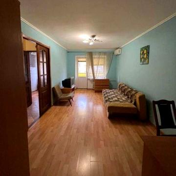 Продам четырехкомнатную квартиру с ремонтом на Черемушках