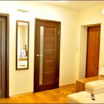 Здається 2-кімнатна квартира від власника в центрі міста довгостроково