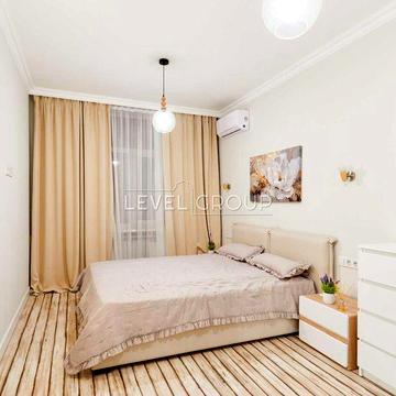 Стильна євродвушка після ремонту в історичному центрі, Лютеранська