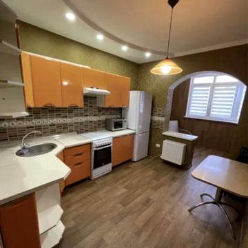 Сдам однокомнатную Таирова Небесной Сотни