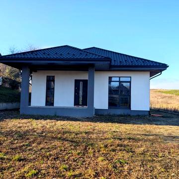 Американка в Обарові