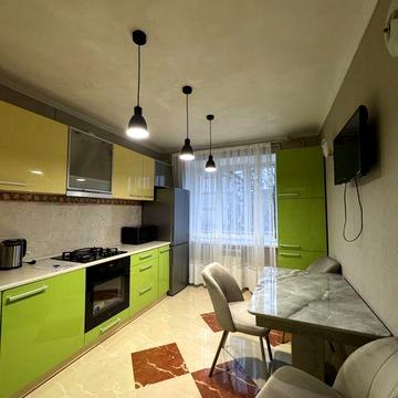 3к.з автономним опаленням поруч Велес Молл