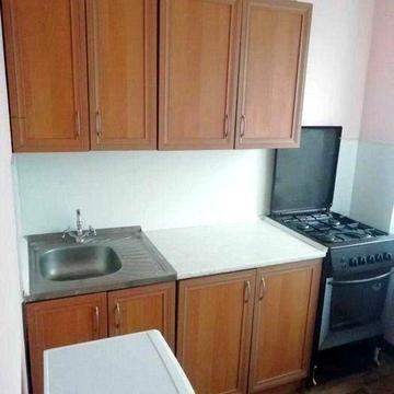 Продаю 1 кім вул Милютенка 11 , газ в будинку