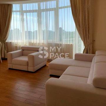 ЖК Смарагдовий, вул. Генерала Шаповала 2а ЖК Смарагдовий