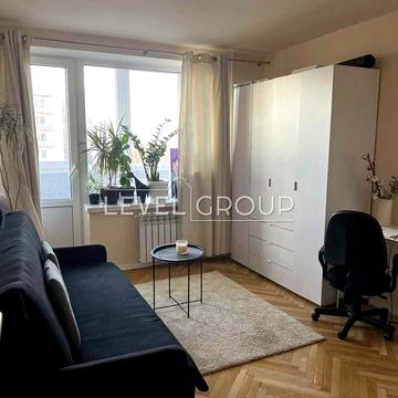 1-кімнатна квартира з ремонтом, вул. Смілянська