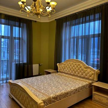 Аренда 2 к квартири метро Льва Толстого  парк Шевченка Центр Київ