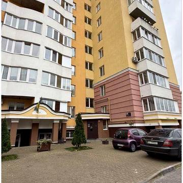 Видова 2к квартира з початковим ремонтом у лісовій Бучі