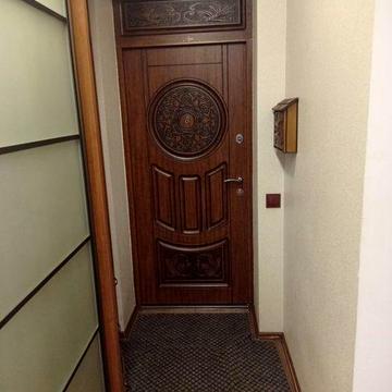 Здається в оренду двох кімнатна квартира в центрі міста.