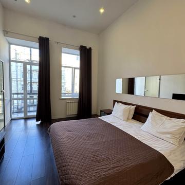 Саксаганського вул., 33