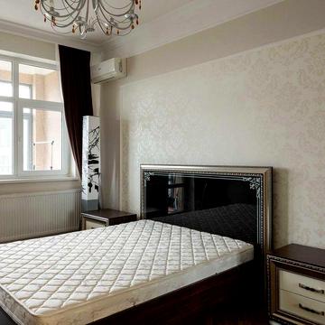 Сучасний ЖК "Парус", ліфт їде у підземний паркінг, охорона, метро 5 хв