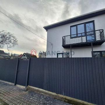 Продаж будинку з ремонтом / Є-відновлення