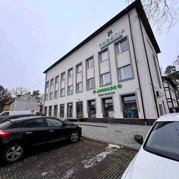 Продаж комерційного приміщення  в смт.Брюховичі