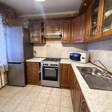 Продаж 3к в центрі міста поруч з парком І. Франка.