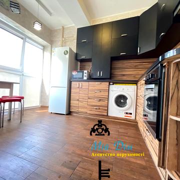 Щаслива вул., 36