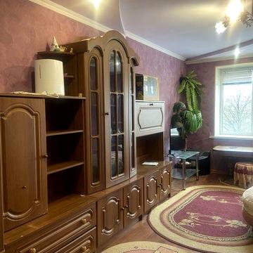 Продається 3 кімнатна квартира .