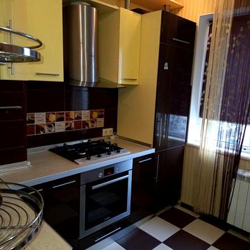 Владислава Бувалкіна вул. (Бочарова Генерала), 43