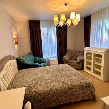 Здам в оренду ВЕЛИКУ однушку з ремонтом в розвиненому районі