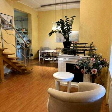 Будинок з ремонтом / Аркадія