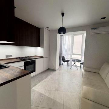 Квартира на Митниці в ЖК Сімеййний Люкс