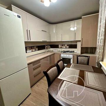 Велика 2к квартира з новим РЕМОНТОМ