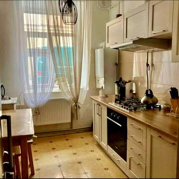 Продаж 3-кім квартири центр м.Острог