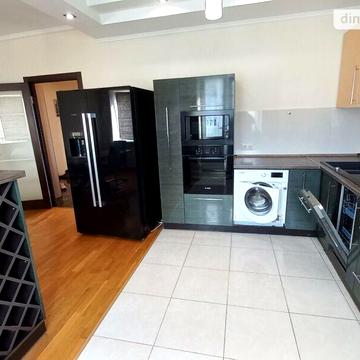 Довгострокова оренда 4к Квартира Панча Петра вулиця