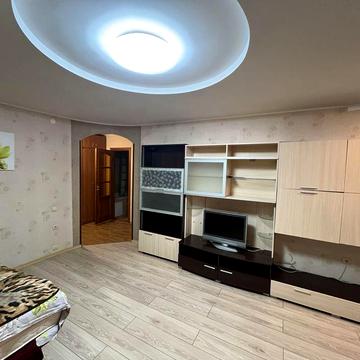 1-кім квартира 46м2 з ремонтом у центрі міста. Світло не вимикають!