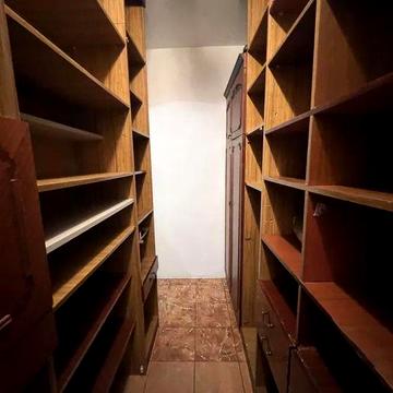 Продам простору 2к квартиру Виставка