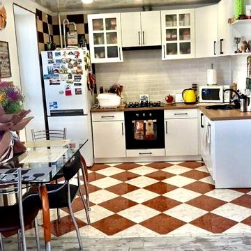 `Продам 2х кімнатна квартира, центр з ремонтом