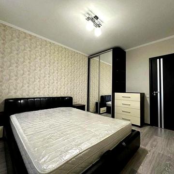 Оренда 2-кімнатної квартири на вул.Героїв Дніпра,24