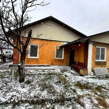 Продається пів будинку у мікрорайоні Дубово, вул. Марії Примаченко