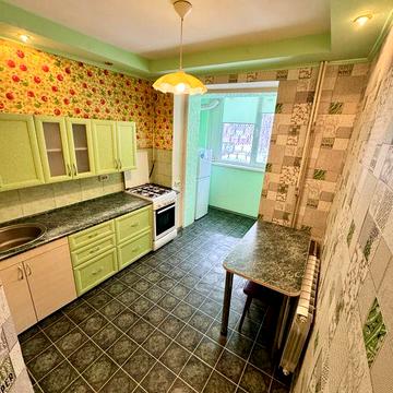 Однокімнатна квартира Героїв Дніпра 67