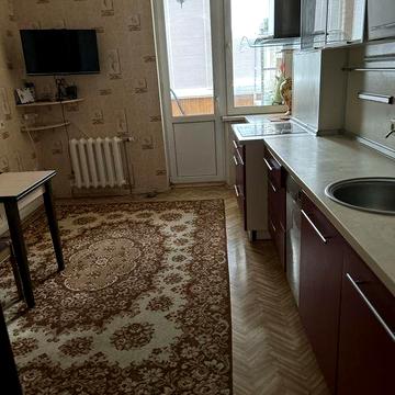 м.Академмістечко, продам 2к кв.74м2, Осіння 33