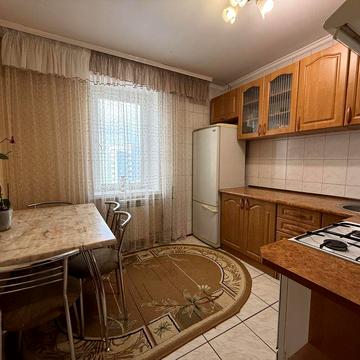 Соборності. Оренда 2-кімнатної квартири біля Північного ринку