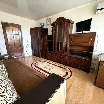 Соборності. Оренда 2-кімнатної квартири біля Північного ринку