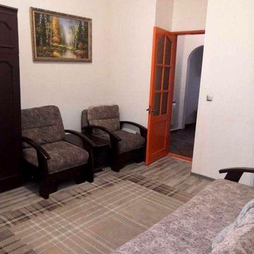 Сдам 2 ком.кв, 1 этаж Алексеевская площадь/Степовая,Молдованка,Привоз