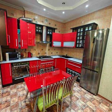 Продам 1 кімнатну СТАЛІНКУ в центрі міста на вул.ВОКЗАЛЬНА