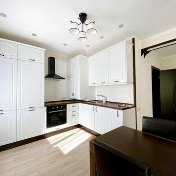 Західна вул., 10