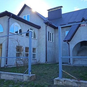 Приозерна вул.