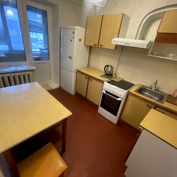 Продаж, м. Палац Україна, Антоновича, 124/128, затишна 1 к.кв. 40 кв.м