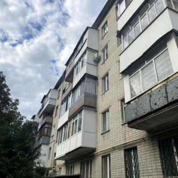 Молодіжна вул., 11