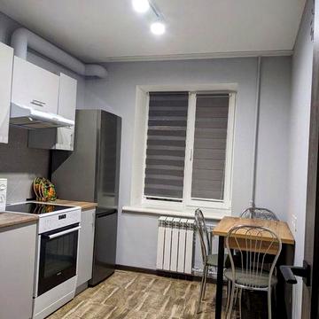 Перше здавання!  Квартира з новим ремонтом (м.Житомирська, Святошин)