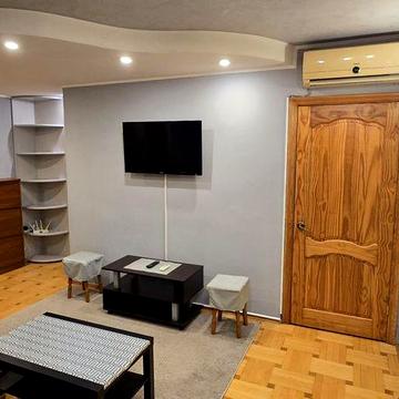 Здам 1 кімн.кв.студио(+1 спальня )"Лівобережна". Русановка.ВЛАСНИК