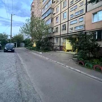 Продаж 2к Квартира Зимових Походів (Молодогвардійська) вулиця