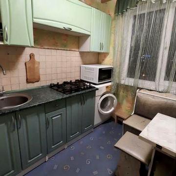 Двокімнатна  на Троїцькій  район Податкової