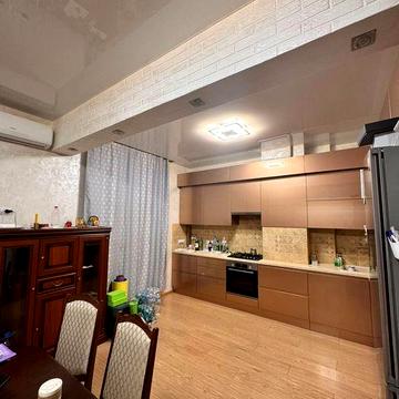 Двокімнатна квартира студія на Маяковського