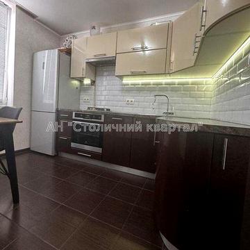 Центр Галицька площа (колишня площа Перемоги) Цирк Дмитрівска 2