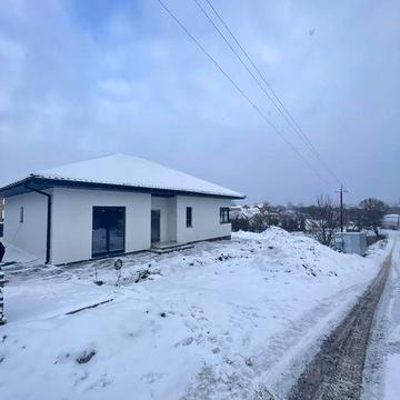 Продам будинок в Гатному від власника